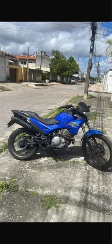 Vendo Moto Falcon 400