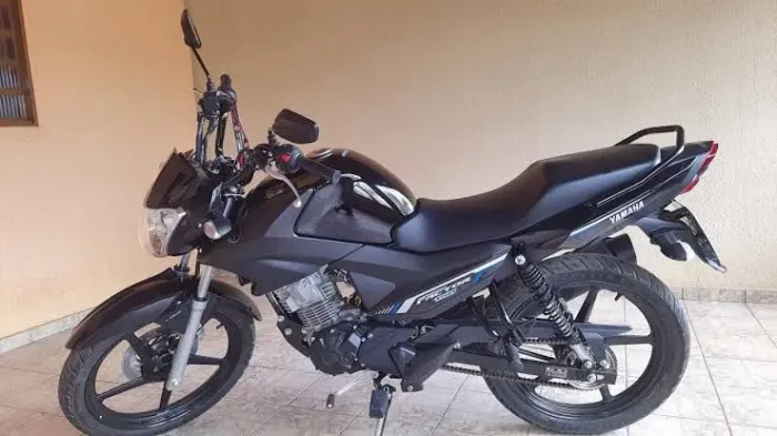 Factor 150 2023 apenas 7000 rodado 