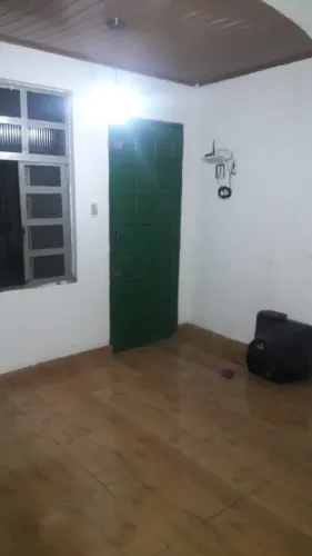 Casa de aluguel, água e luz incluso- jd. Casa grande- 3 cômodos, próx a estação Varginha.