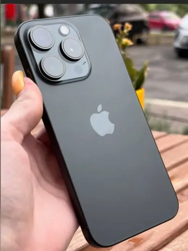 iPhone 15 Pro preto 128 GB 6 meses de garantia