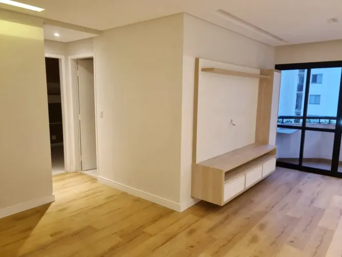 Apartamento à venda no Condomínio Villa Real no Chácara Inglesa em São Paulo - SP