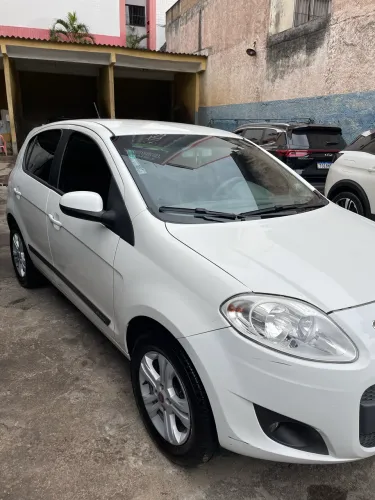 Fiat Palio Essence 1.6 Flex 16V 5P 2013