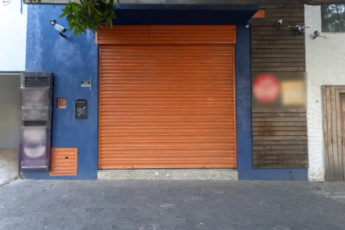 Loja na Rua Cesário Alvim, 136 102 m²