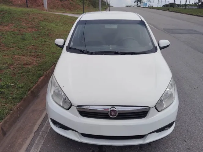 Fiat Siena Tetrafuel 1.4 MPI Fire Flex 8V 4P 2012