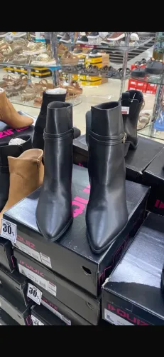 Bota Feminina cano baixo