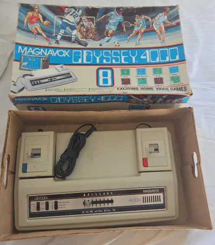 Odyssey 4000 magnavox raridade com caixa maravilhoso item de minha coleção pessoal!!!