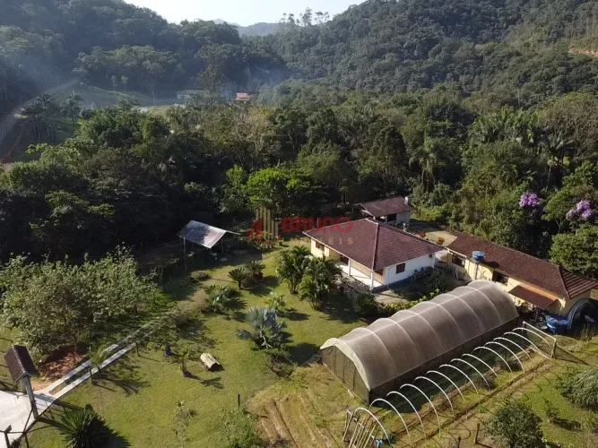 Sitio, bairro Santa Barbara, Antônio Carlos