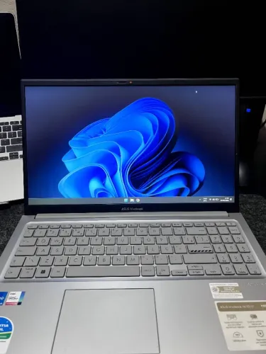 Notebook Asus i5 12ª Geração 8GB RAM SSD 512GB - Impecável
