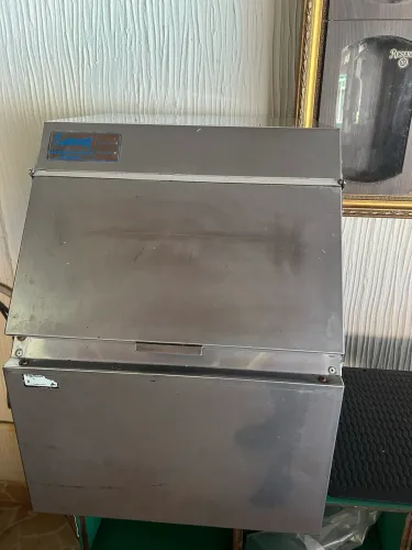 Máquina de gelo Everest egg 50A