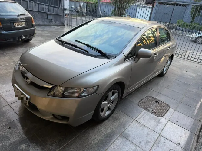 Honda Civic Sedan LXS 1.8/1.8 Flex 16V Mec. 4P 2010