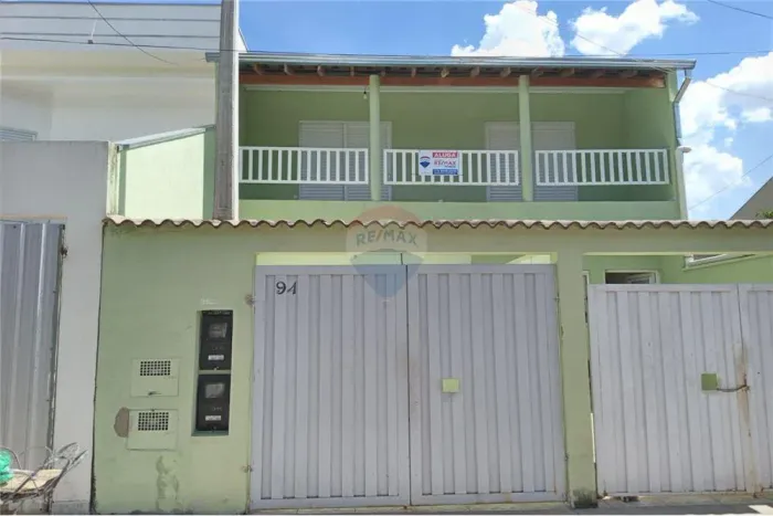 Casa 2 quartos, 1 banheiro, para locação no Jardim Mirassol por 1.600,00 + 100,00 IPTU