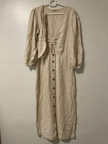 Vestido beige linho Mob