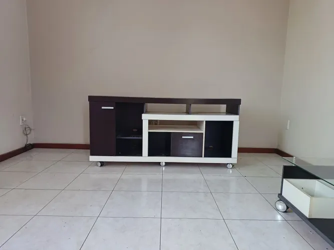 RACK PARA TV + MESA DE CENTRO