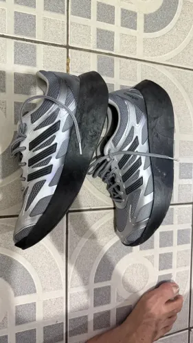 Vendo um tênis adidas adizero número 42 wats *