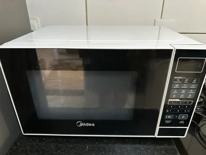 Micro-ondas Midea 20L + Air Fryer Nell - Excelente Estado