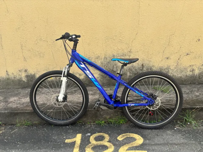 Vendo bicicleta/ Bike aro 26