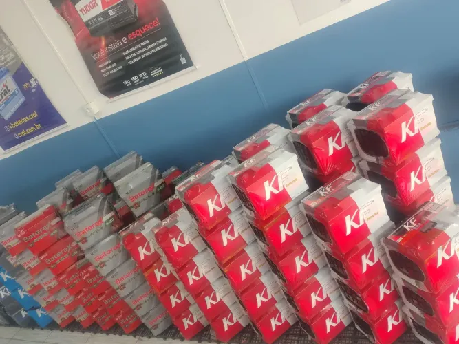 Bateria 50Ah 210,00 / 60 Ah 235,00 - Bateria com 1 ano de garantia 