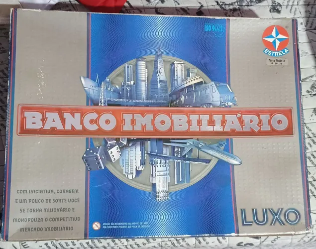 Jogo de tabuleiro antigo - Banco Imobiliário Luxo Estrela Original