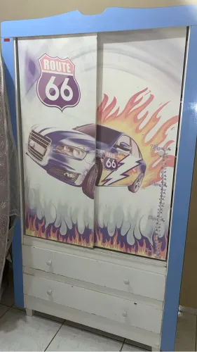 Guarda roupa de Carrinho Infantil