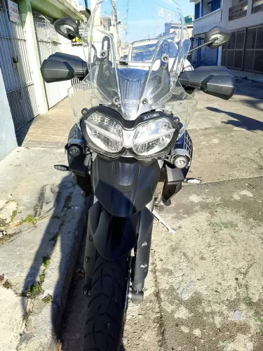 Tiger 800 XRT muito nova mesmo