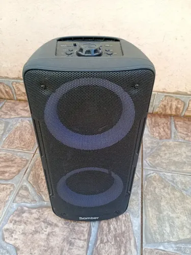 Caixa de Som Bomber BeatBox 400 Bluetooth 6" LED - 12W RMS