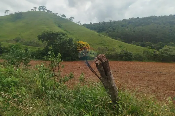 OPORTUNIDADE ÚNICA TERRENO RURAL À VENDA EM ALTO RIO DOCE