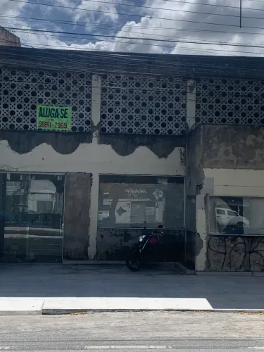 Alugo ponto comercial em ótima localização
