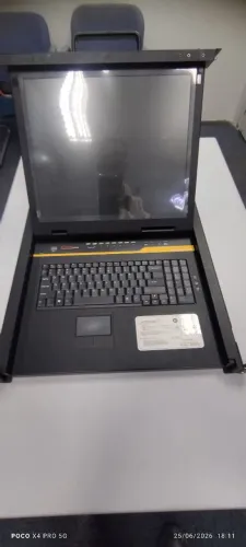 Kinan Console kvn 8 portas com monitor - Gaveta de Switc