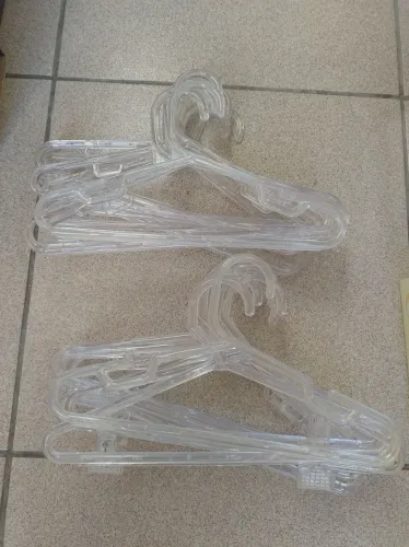 Cabide infantil acrílico 