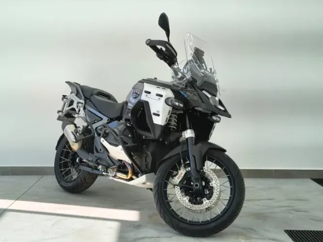 BMW R 1300 GSA TRIPLE BLACK 25/25