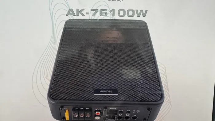 Caixa Ativa Aikon AK-76100W 100W RMS 7.6? - Compacta e Potente