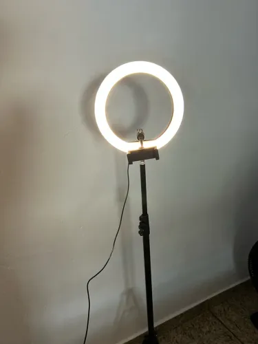 Ring light