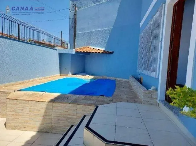 Sobrado com 3 dormitórios e Piscina, 194 m² por R$ 850.000 - Jardim Ouro Preto - Taboão da