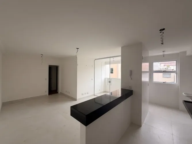 Apartamento á venda 3 quartos com varanda e 2 vagas no Sagrada Família em Belo Horizonte M