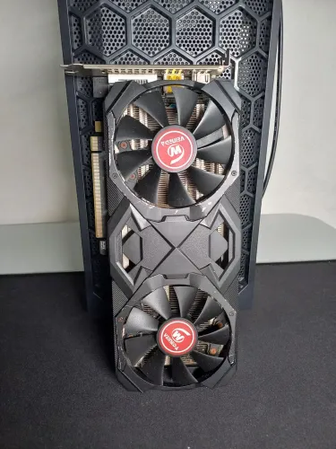 RX580 2048SP 8GB (Não dá vídeo)