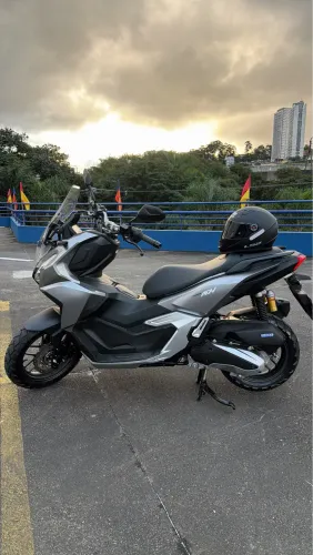 Honda adv 160