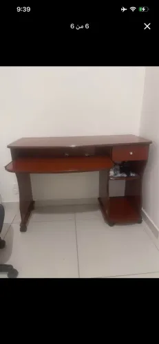 VENDENDO RÁPIDO URGENTE: Mesa de Computador / Escrivaninha!
