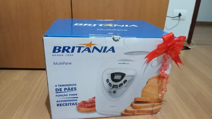 Panificadora Britânia - NOVA, SEM USO