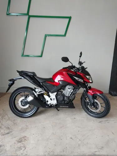 Cb Twister 300F ABS