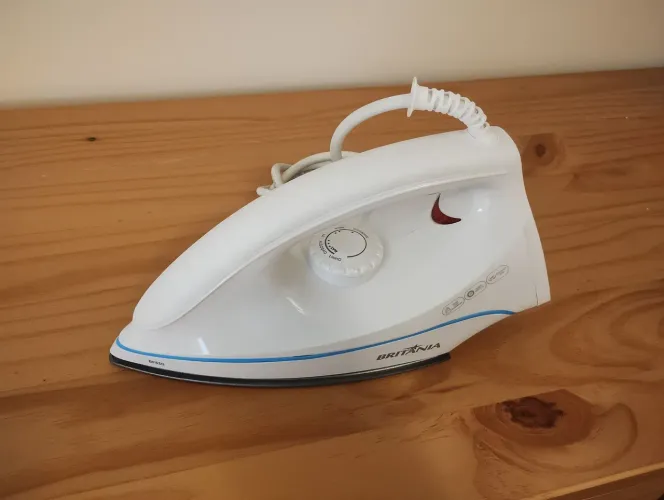 Ferro de Passar Britânia BF530 220V - Pouco Usado