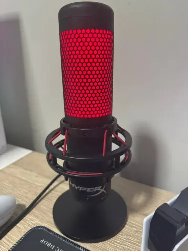 ? HYPERX QUADCAST LED VERMELHO ?