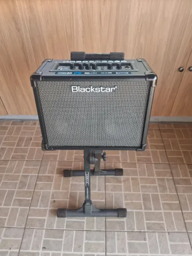 Amplificador Blackstar ID core 20 V3