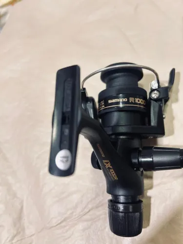 Molinete Shimano IX 1000 R