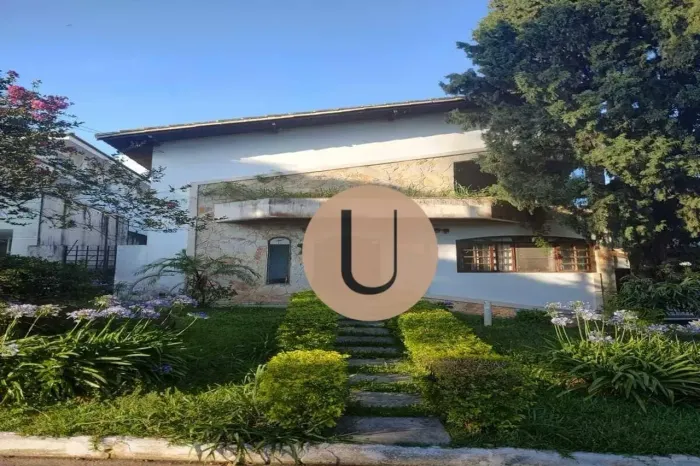 Casa com Mezanino, Piscina e 4 suítes - Venda ou Locação - Condomínio Nova Higienópolis - 