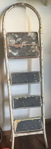 Escada de ferro funcionando