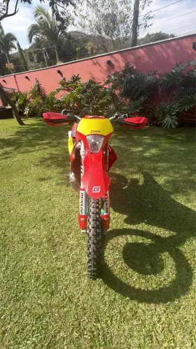Gasgas Ec 2T 300 2024 Único dono, apenas 117 horas