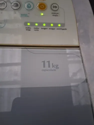 Vendo maquina de lava cônsul 11kg