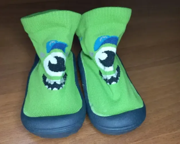 Sapatinho meia Mike Wazowski