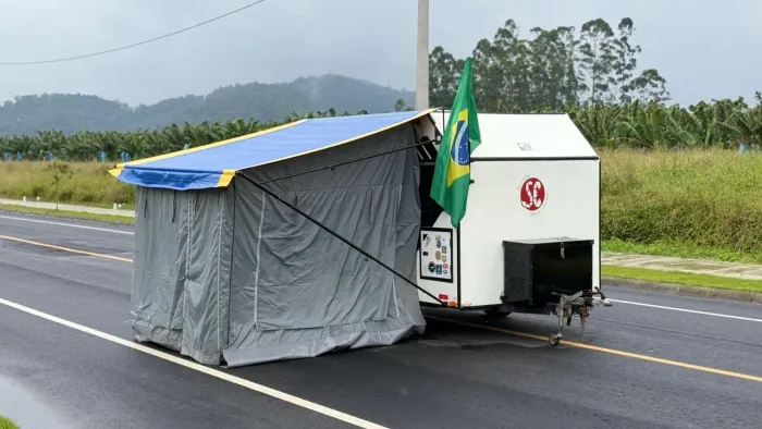 AD300 L  TRAILER REBOQUE PRETA 2022/2022