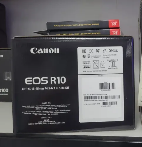 Câmera Canon r10 kit + adaptador Canon novos 